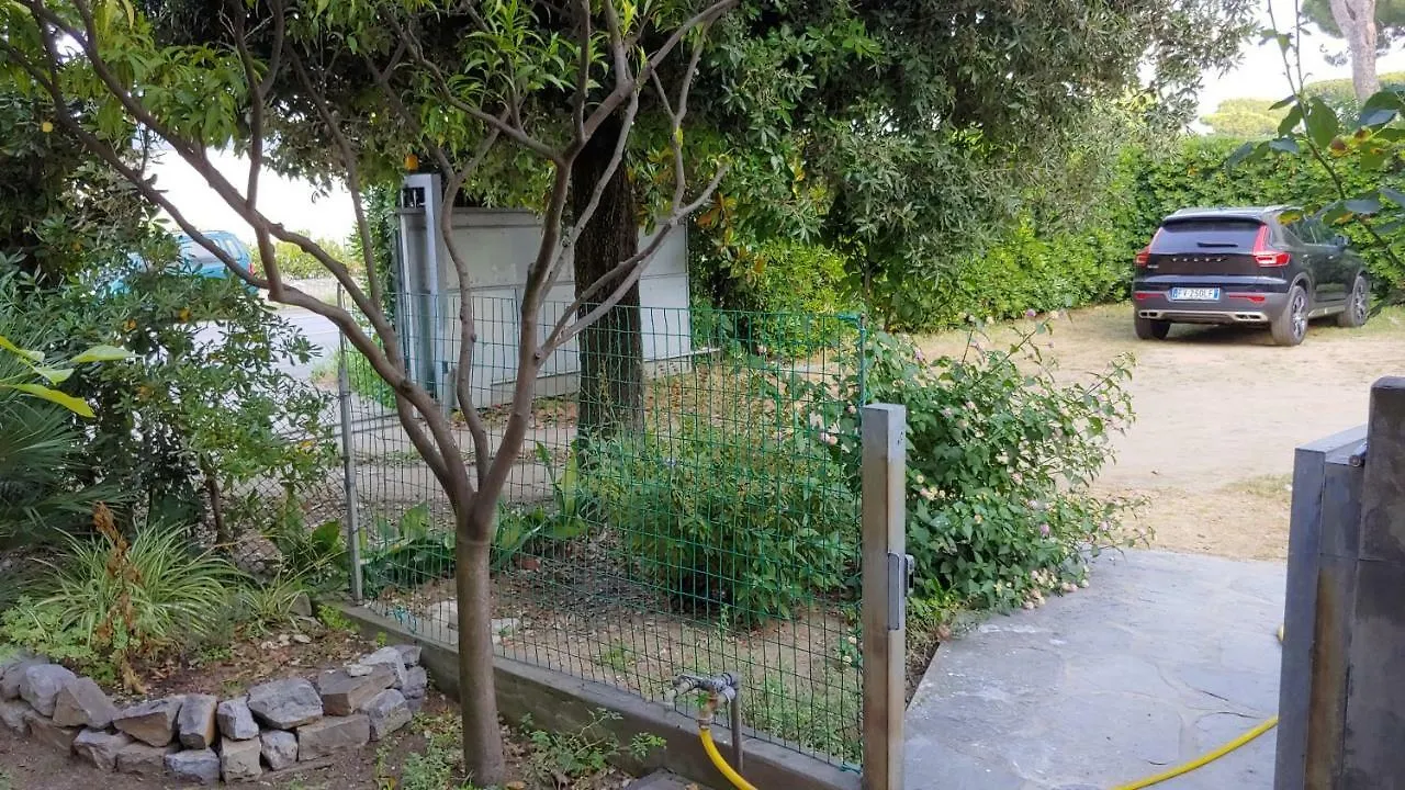 Apartment Appartamento Vacanze Lido Di Camaiore Italy