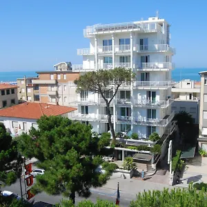 Bracciotti Lido di Camaiore